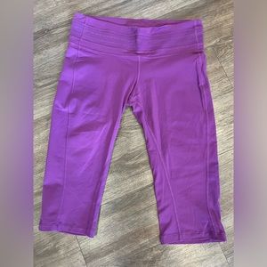 PRANA Olympia Cropped Capri Leggings Yoga Pants women’s SZ Large Violet